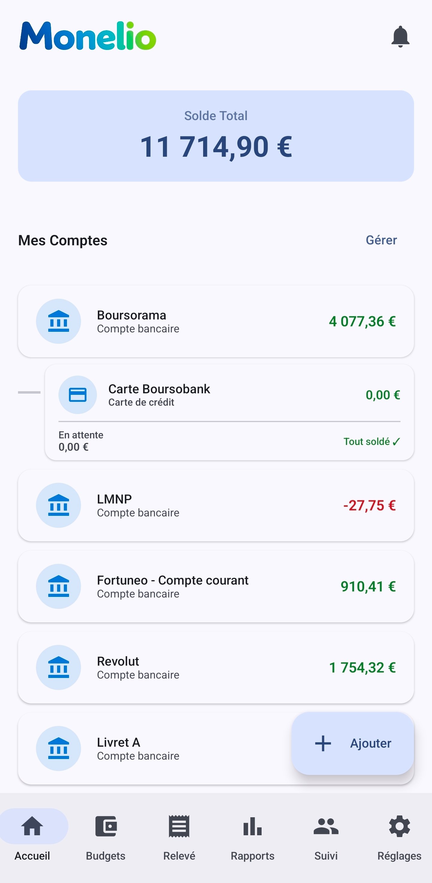 Aperçu de l'écran d'accueil de l'application Monelio avec le solde total et la liste des comptes bancaires